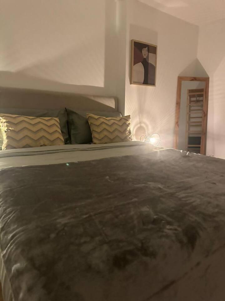 Stylish Renovated Apartment In Chiado Lisboa 外观 照片