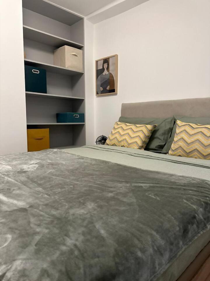 Stylish Renovated Apartment In Chiado Lisboa 外观 照片